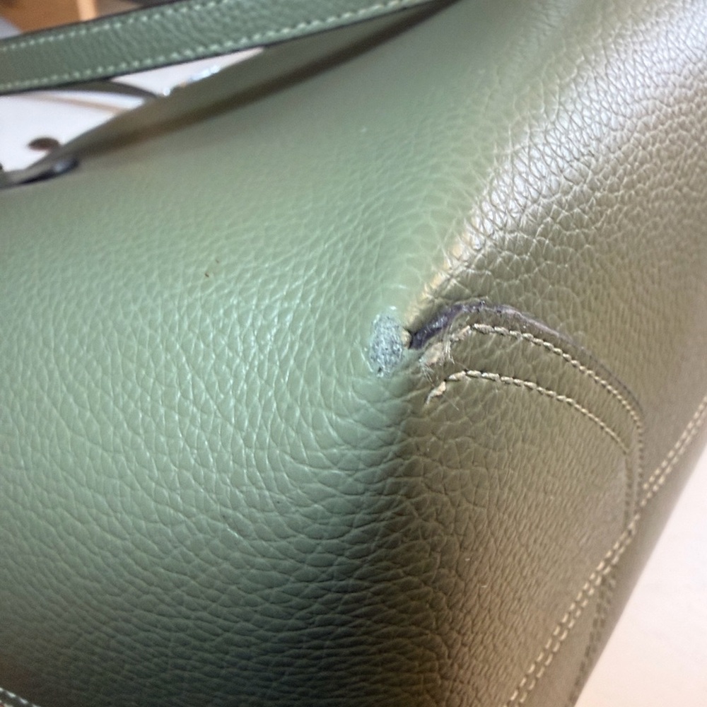 Coach City Tote bag in military green double-face leather - Picture 9 of 12